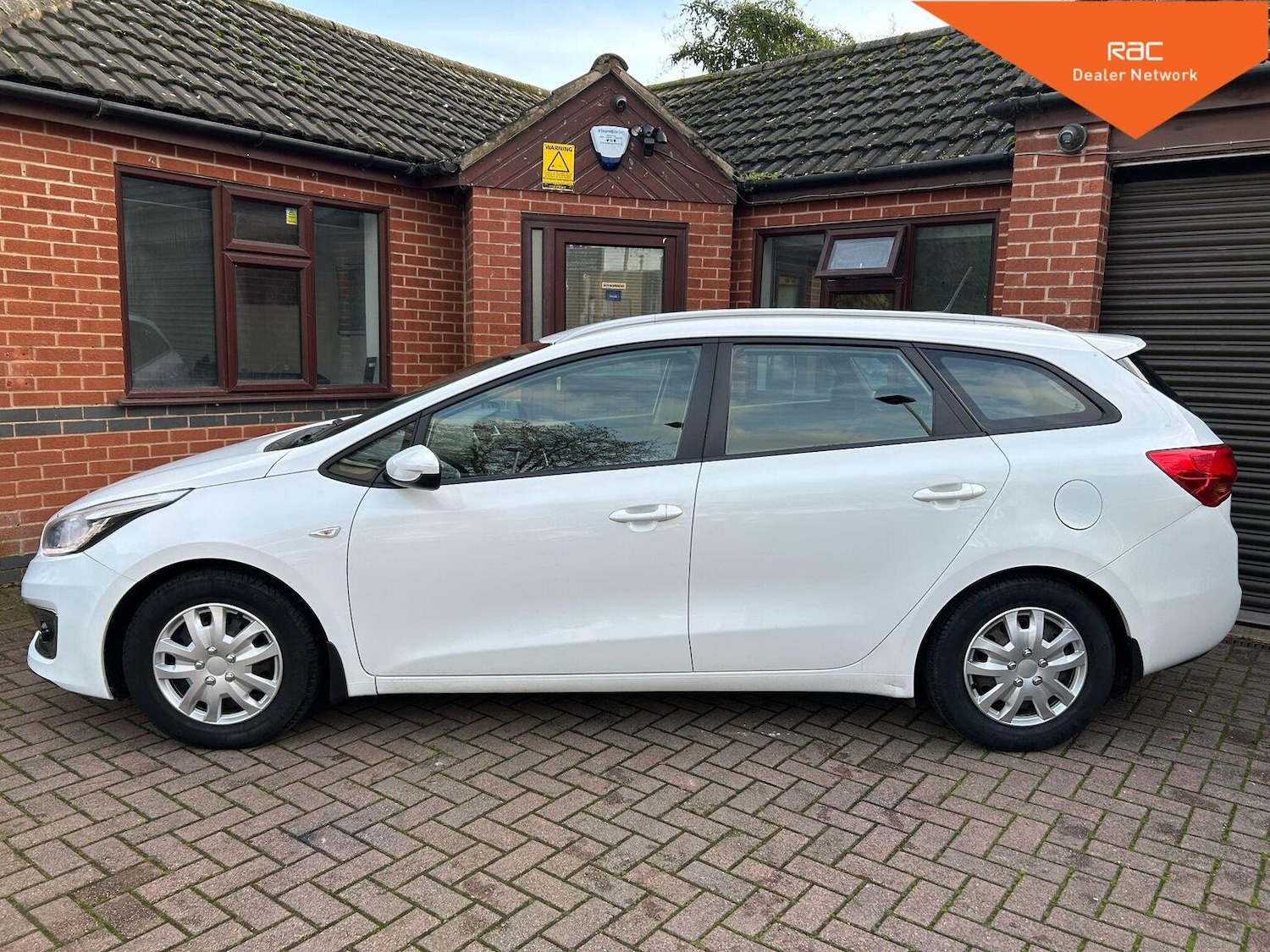 Used Kia Ceed 2024 for sale - 76769944: Photo 5