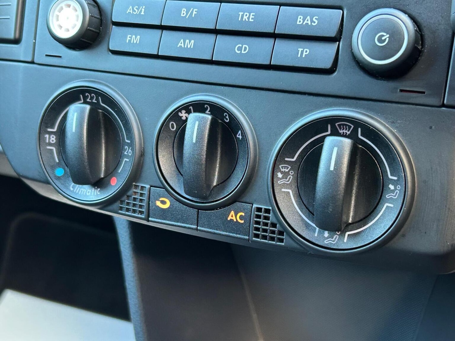 Used Volkswagen Polo 2009 for sale - 77107627: Photo 23