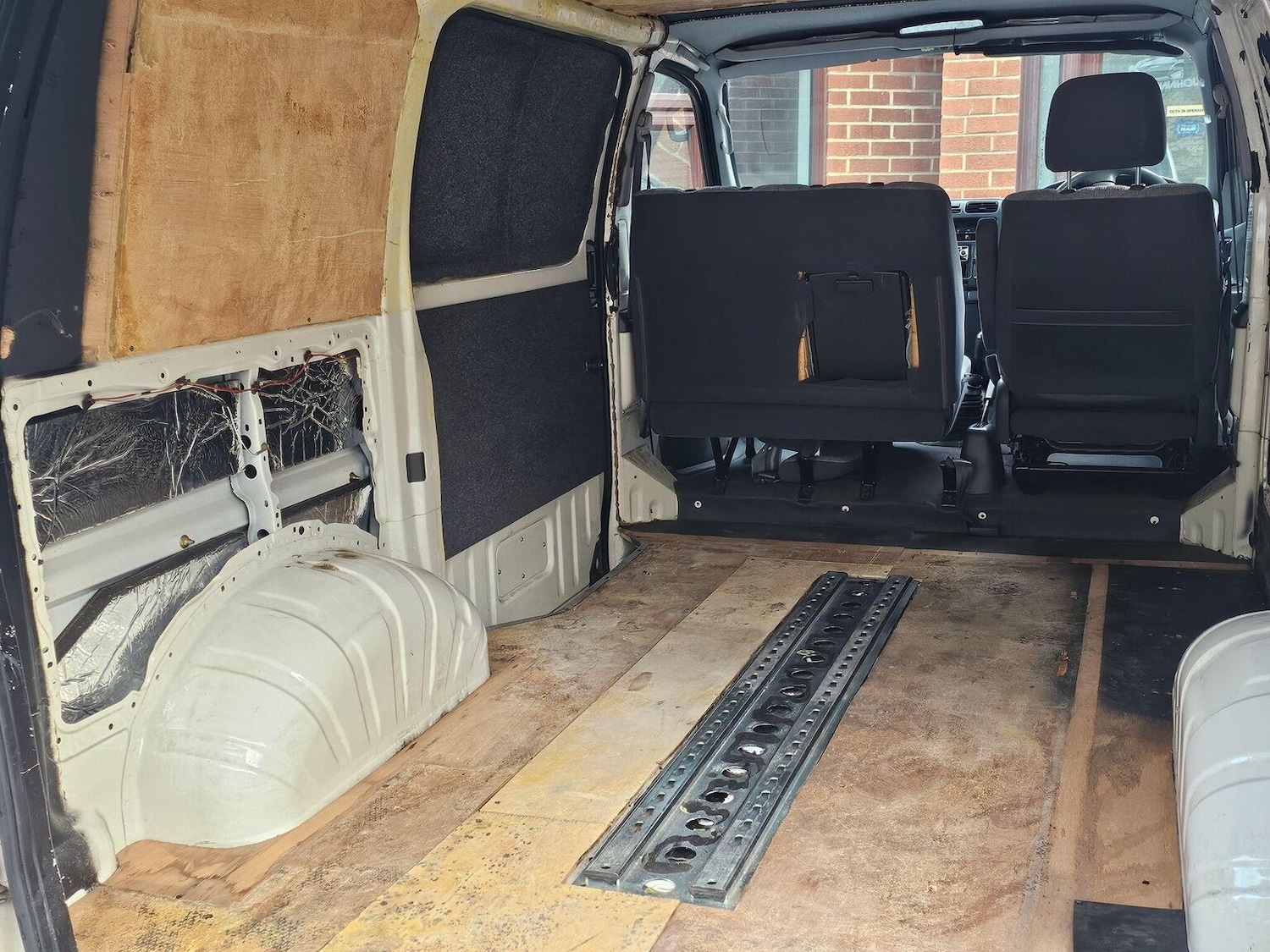 Used Toyota HiAce 2003 for sale - 76497587: Photo 8