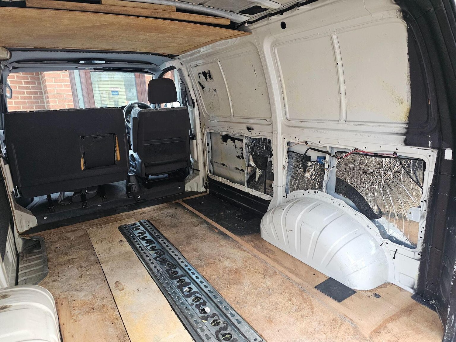 Used Toyota HiAce 2003 for sale - 76497587: Photo 9