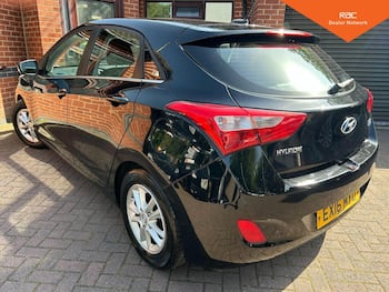 Used Hyundai i30 2016 for sale - 79725099: Photo