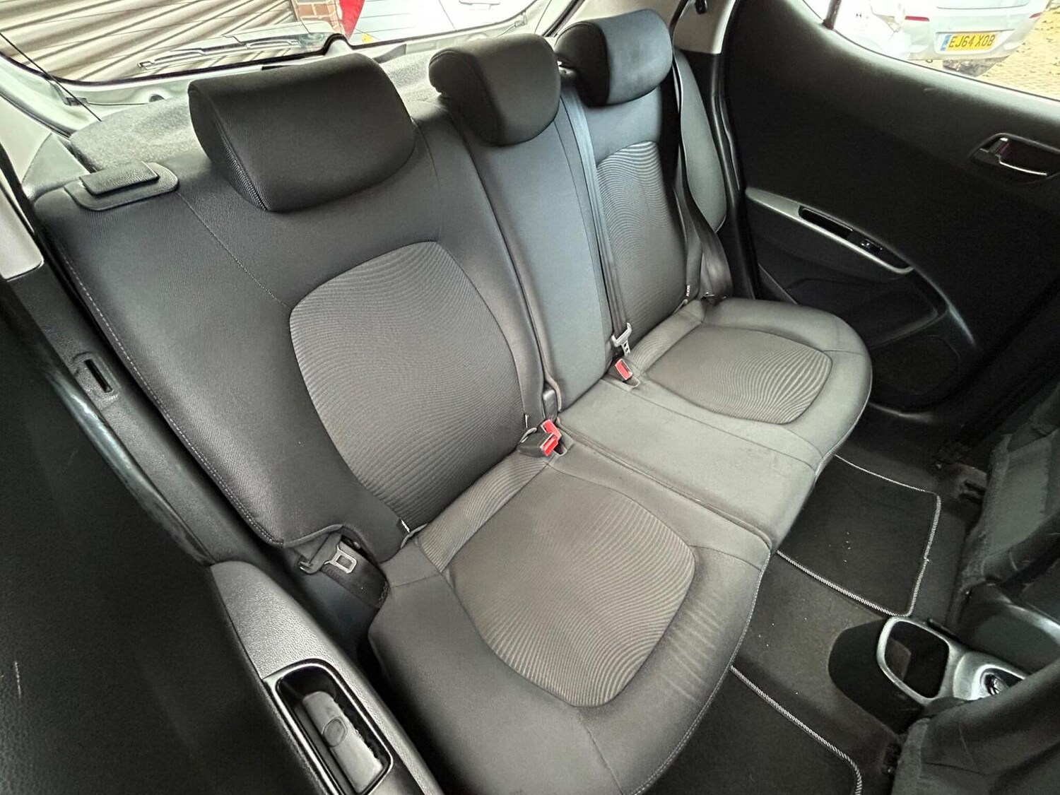 Used Hyundai i10 2017 for sale - 76497559: Photo 19