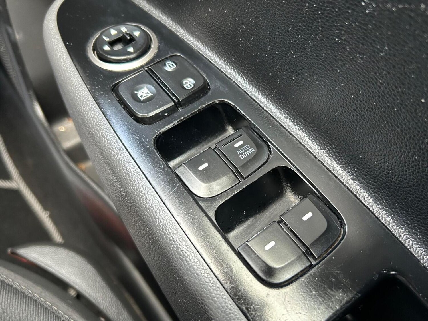 Used Hyundai i10 2017 for sale - 76497559: Photo 30