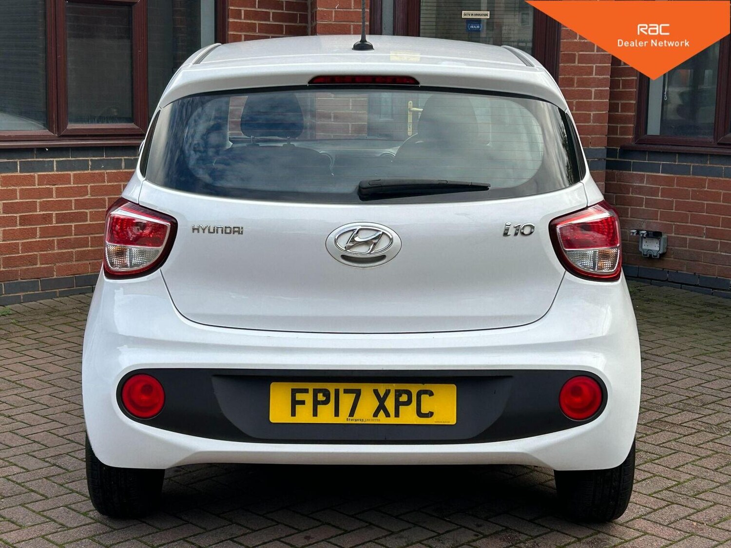 Used Hyundai i10 2017 for sale - 76497559: Photo 7