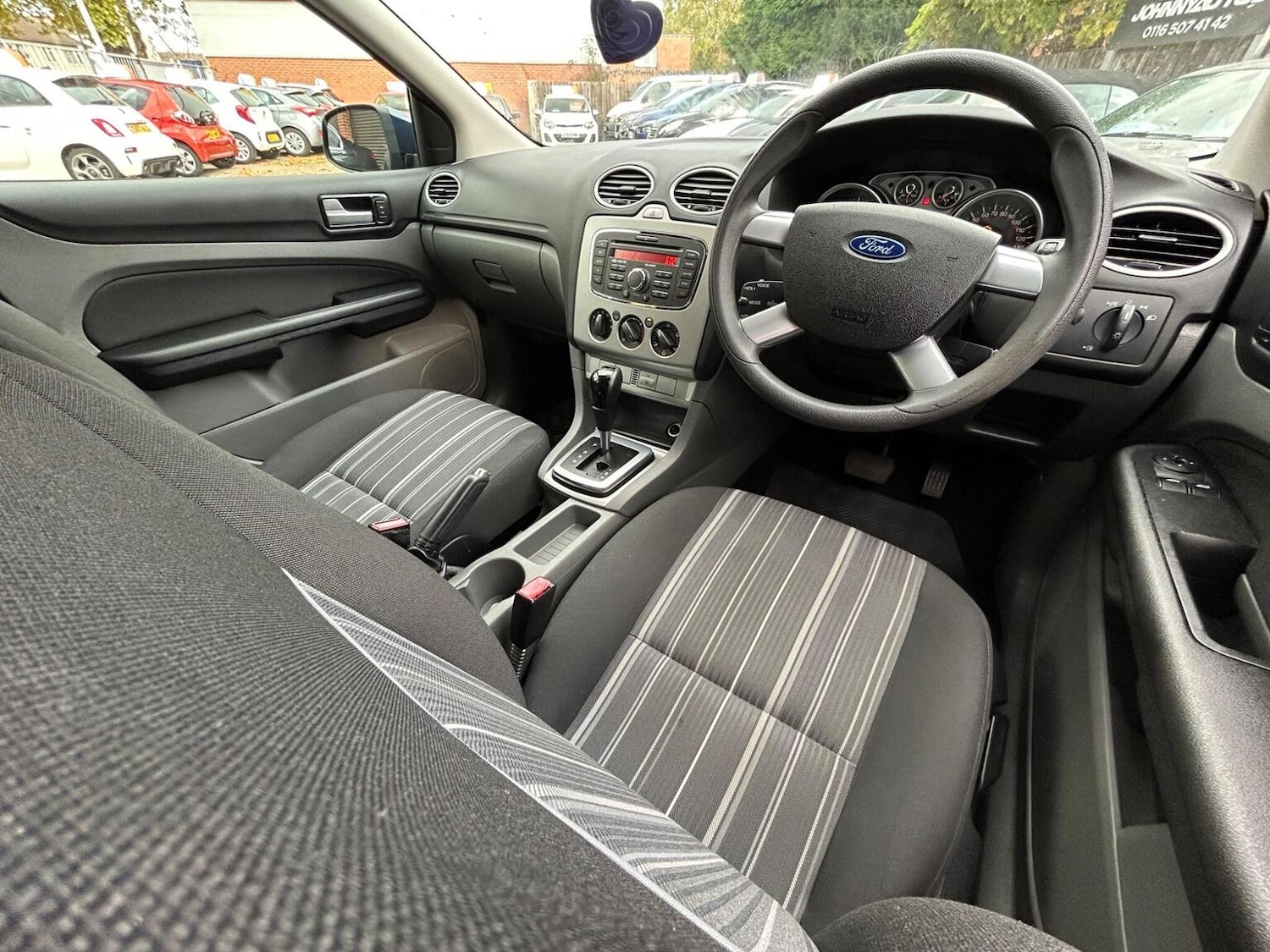 Used Ford Focus 2010 for sale - 76497449: Photo 11