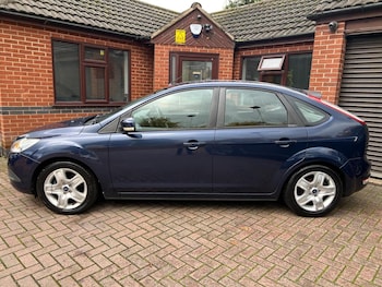 Used Ford Focus 2010 for sale - 76497449: Photo