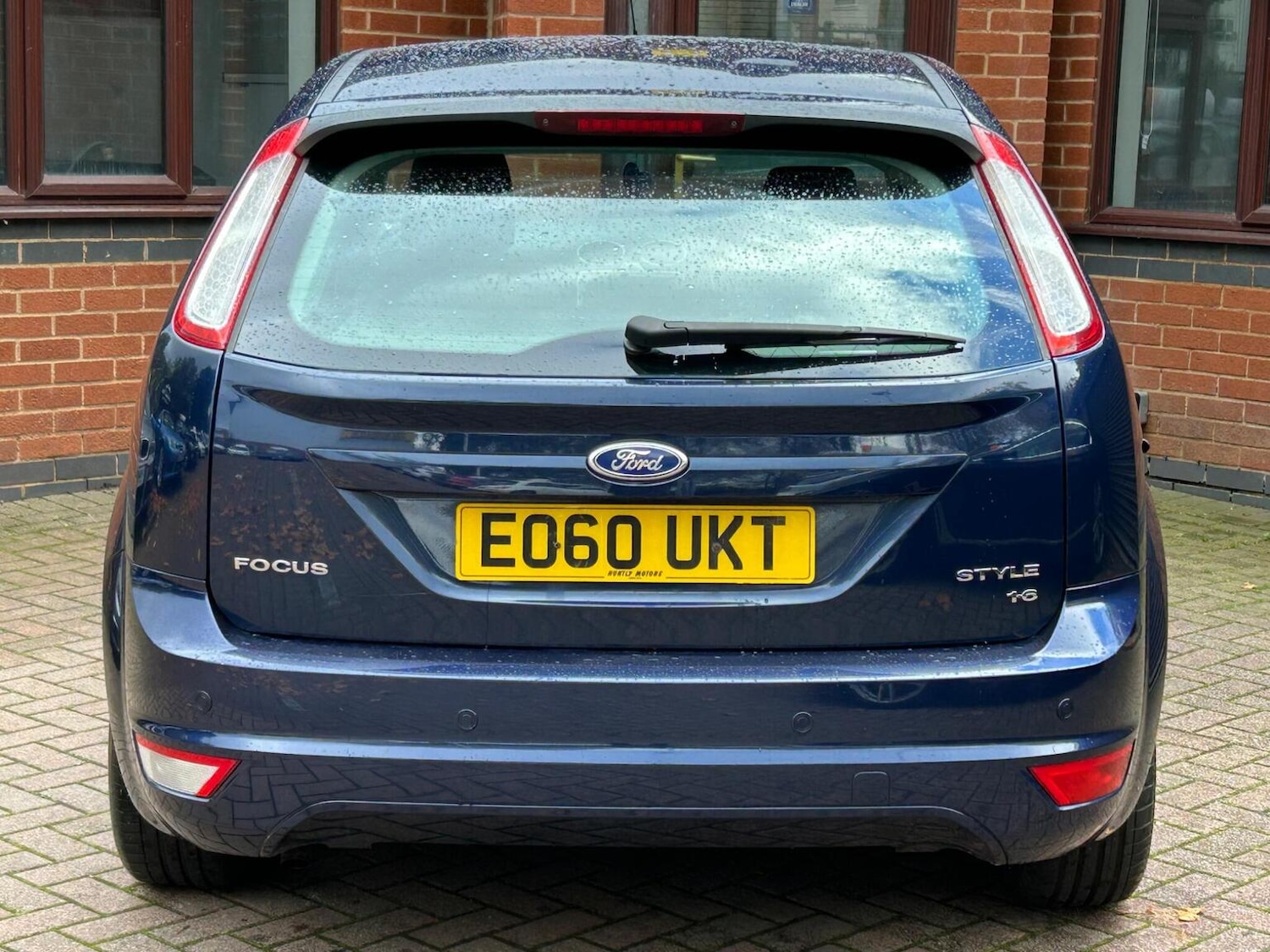 Used Ford Focus 2010 for sale - 76497449: Photo 6