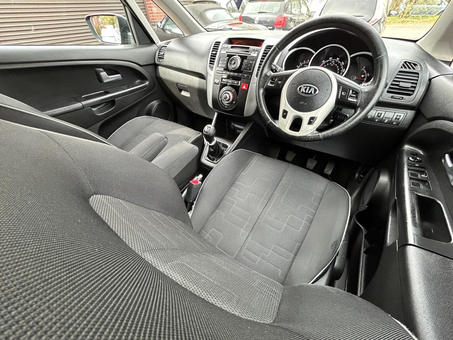 Used Kia Venga 2013 for sale - 78168877: Photo 12