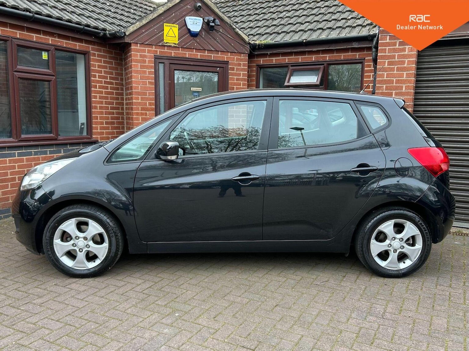 Used Kia Venga 2013 for sale - 78168877: Photo 5