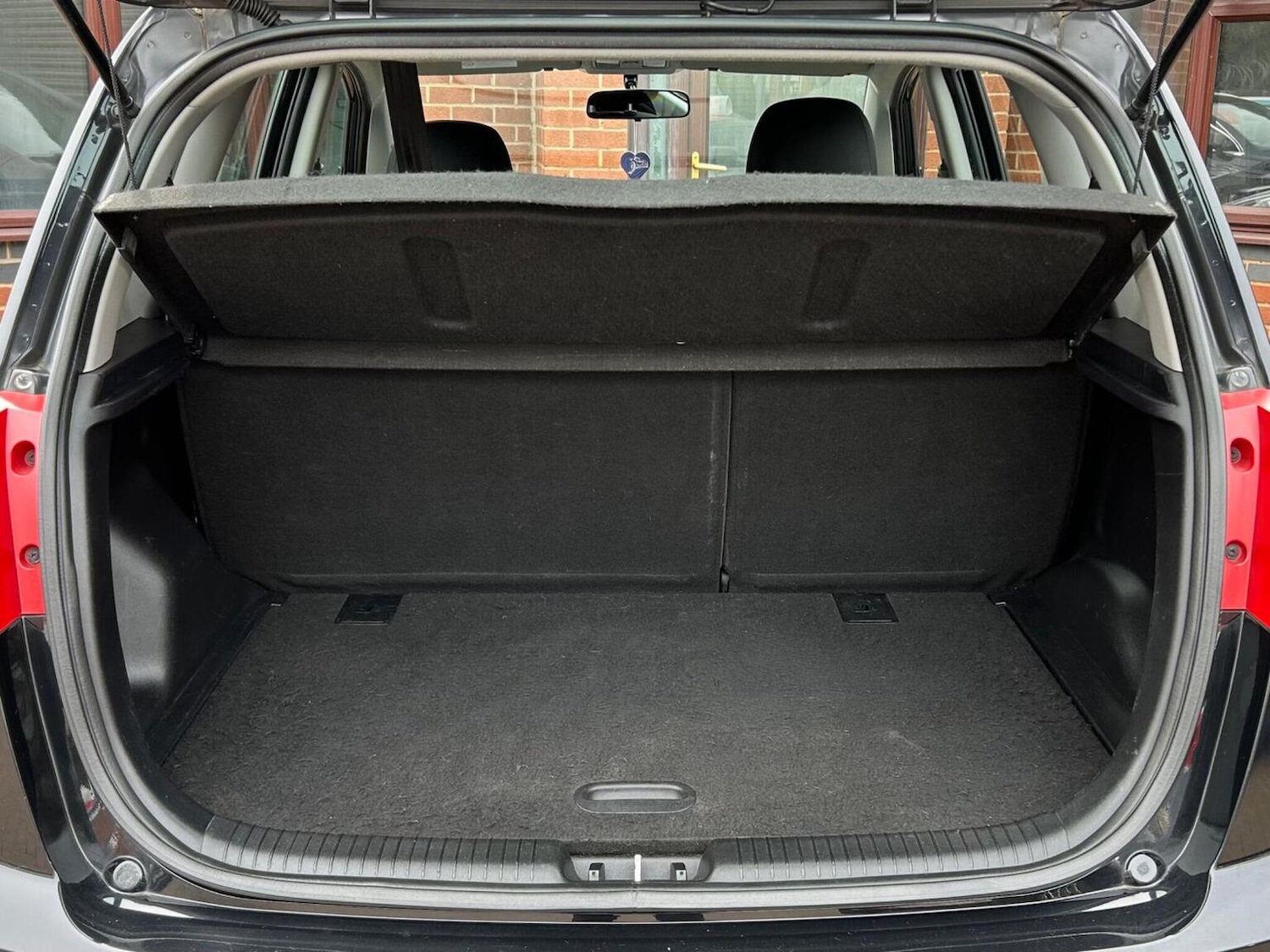 Used Kia Venga 2013 for sale - 78168877: Photo 8