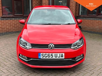 Used Volkswagen Polo 2015 for sale - 78932293: Photo