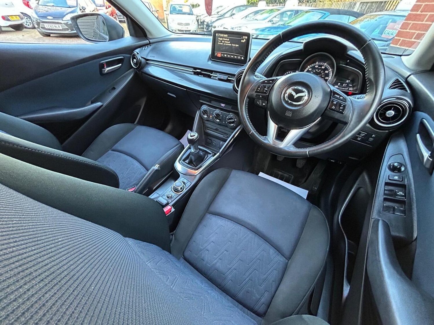 Used Mazda Mazda2 2016 for sale - 76799214: Photo 12