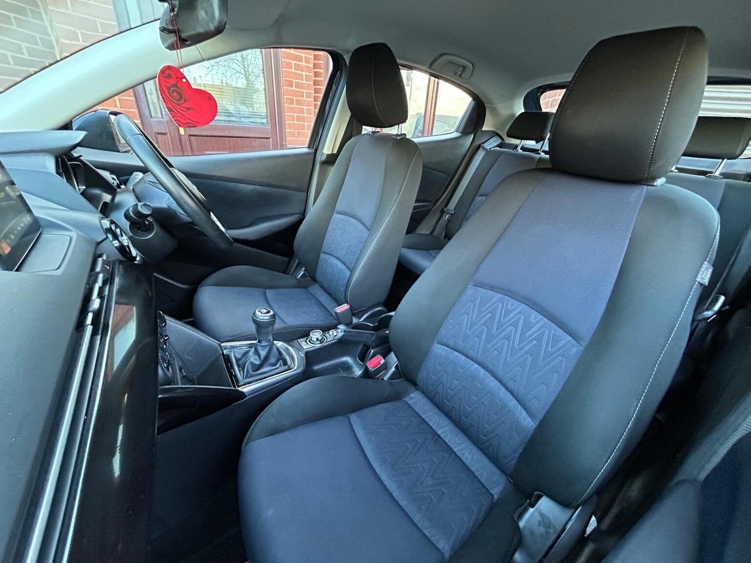 Used Mazda Mazda2 2016 for sale - 76799214: Photo 14