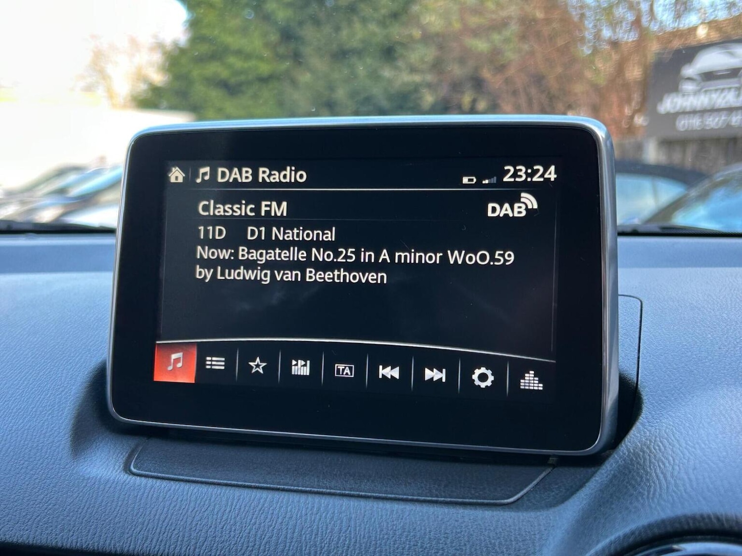 Used Mazda Mazda2 2016 for sale - 76799214: Photo 24