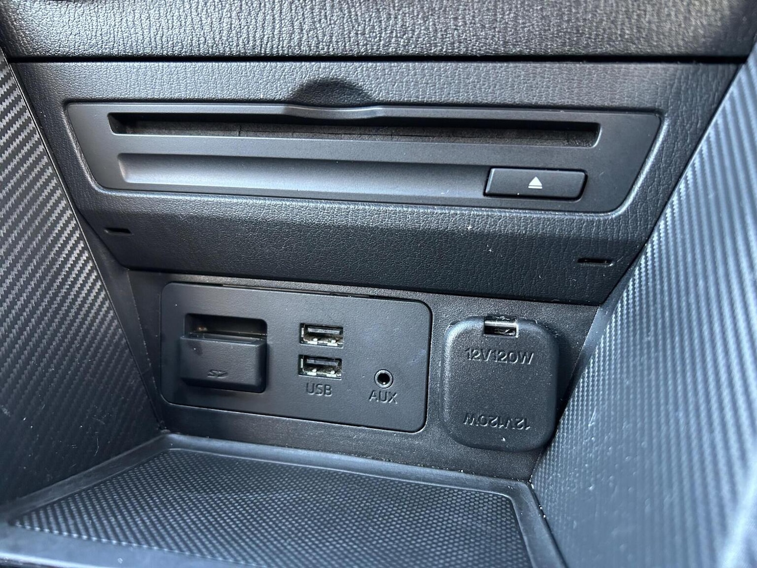 Used Mazda Mazda2 2016 for sale - 76799214: Photo 28