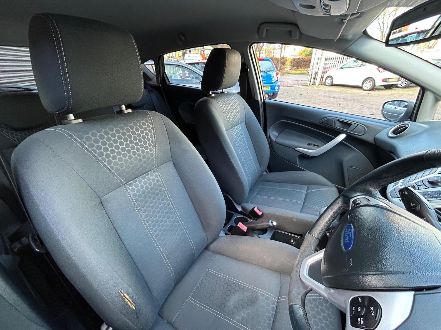 Used Ford Fiesta 2010 for sale - 76863874: Photo 10