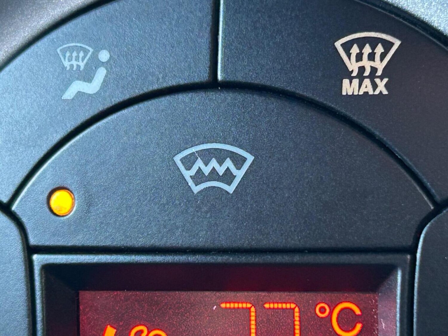 Used Ford Fiesta 2010 for sale - 76863874: Photo 26