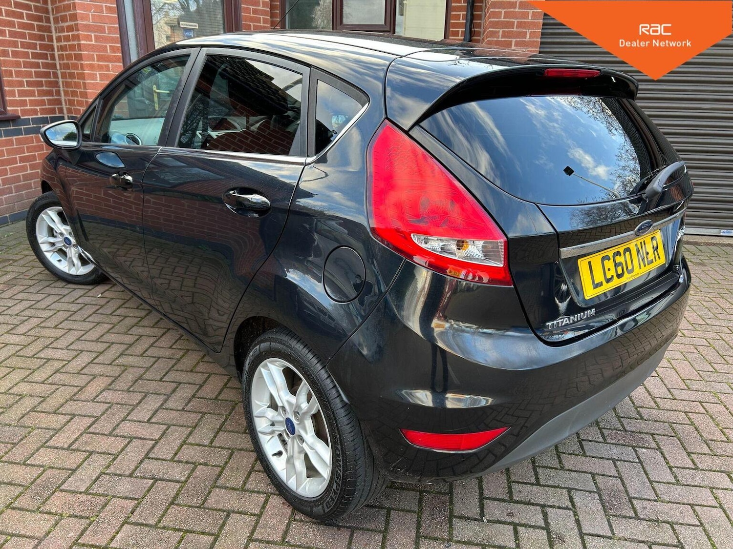 Used Ford Fiesta 2010 for sale - 76863874: Photo 3