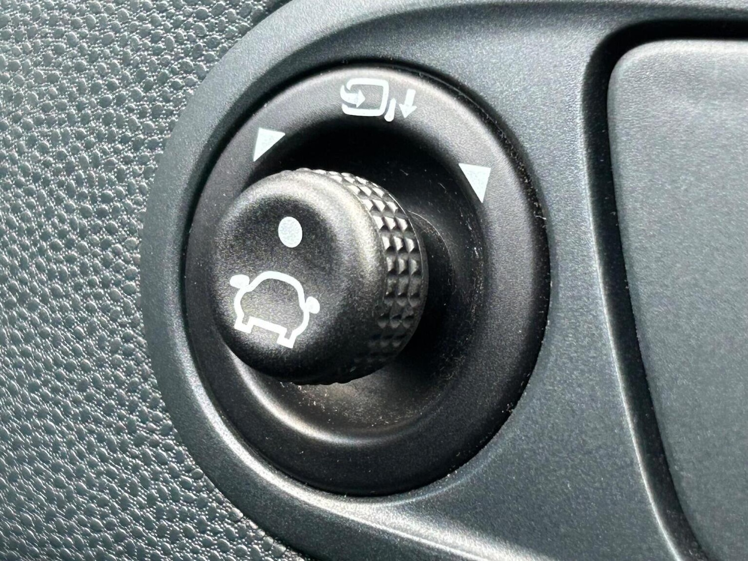 Used Ford Fiesta 2010 for sale - 76863874: Photo 30