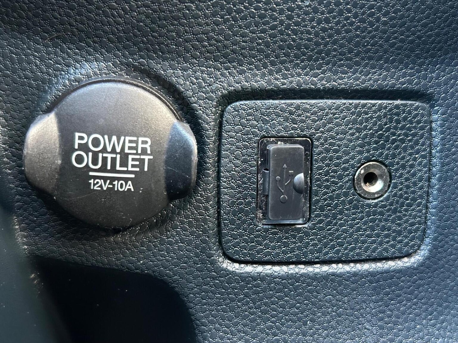 Used Ford Fiesta 2010 for sale - 76863874: Photo 31