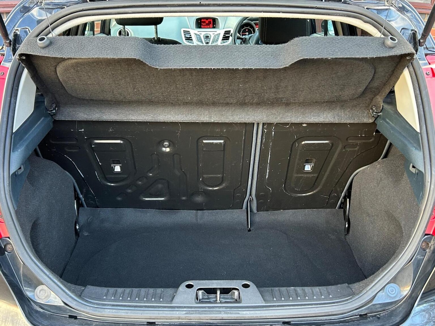 Used Ford Fiesta 2010 for sale - 76863874: Photo 8