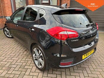 Used Kia Ceed 2018 for sale - 77296821: Photo