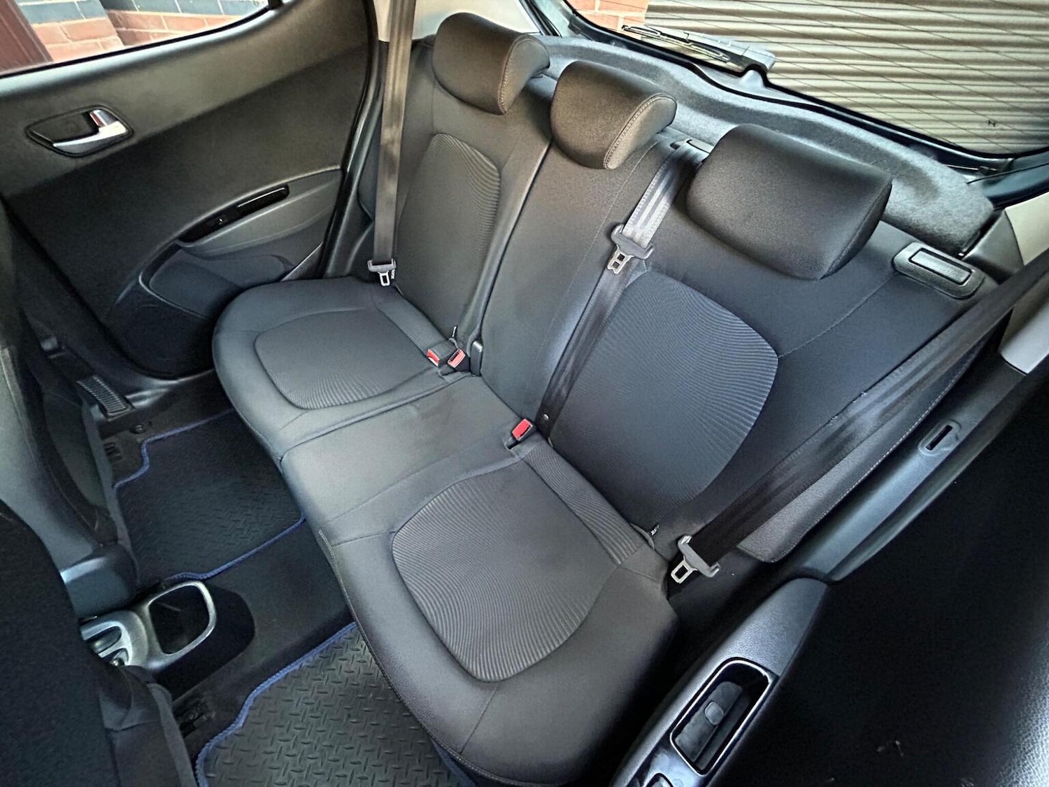 Used Hyundai i10 2017 for sale - 77258559: Photo 21