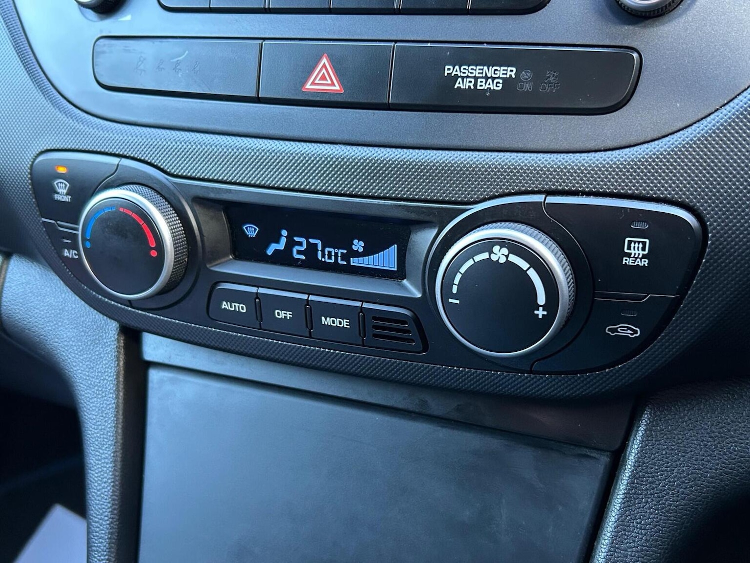 Used Hyundai i10 2017 for sale - 77258559: Photo 25