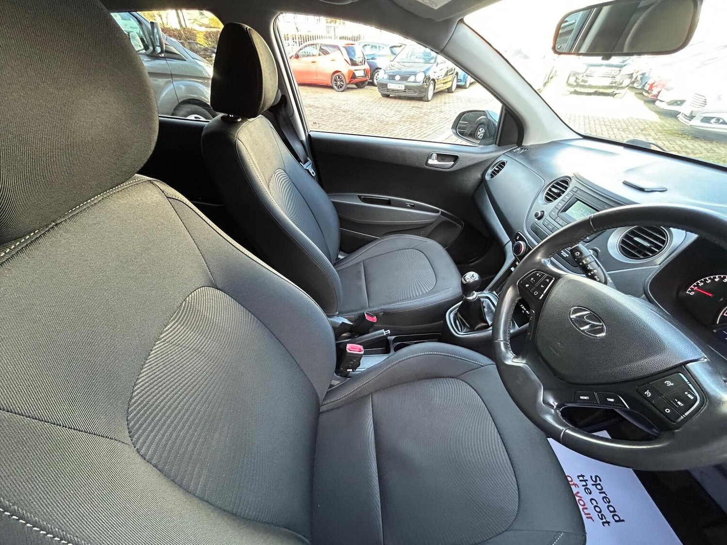 Used Hyundai i10 2017 for sale - 77258559: Photo 9