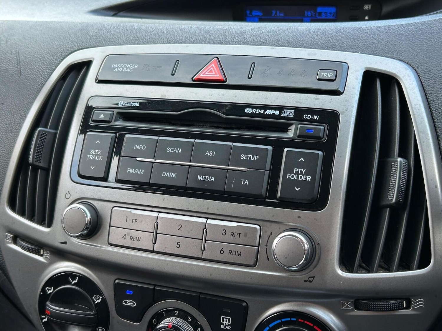 Used Hyundai i20 2014 for sale - 76547776: Photo 22