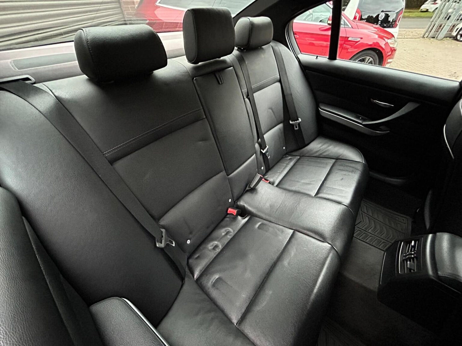 Used BMW 3 Series 2011 for sale - 76497549: Photo 18