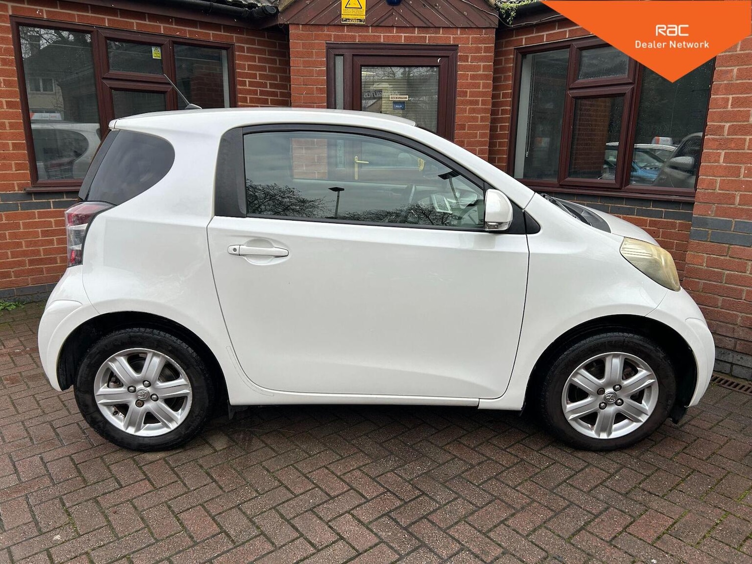 Used Toyota IQ 2009 for sale - 77140683: Photo 6