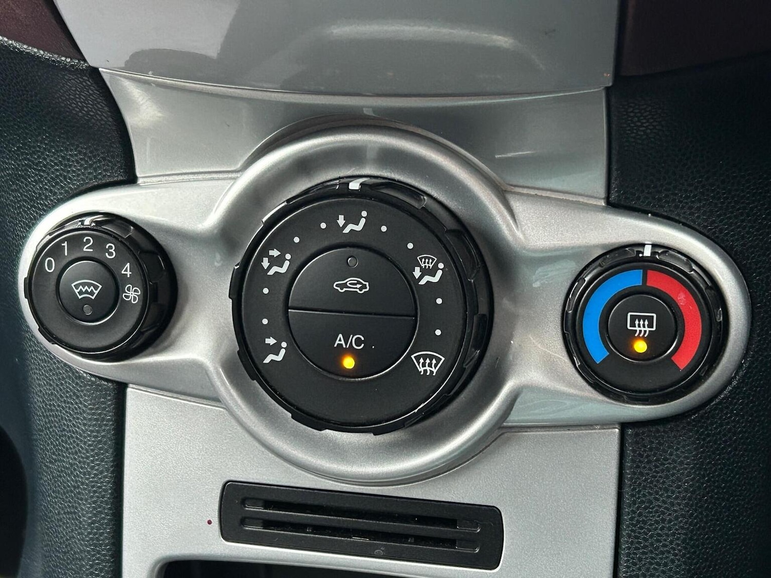 Used Ford Fiesta 2009 for sale - 77129587: Photo 25