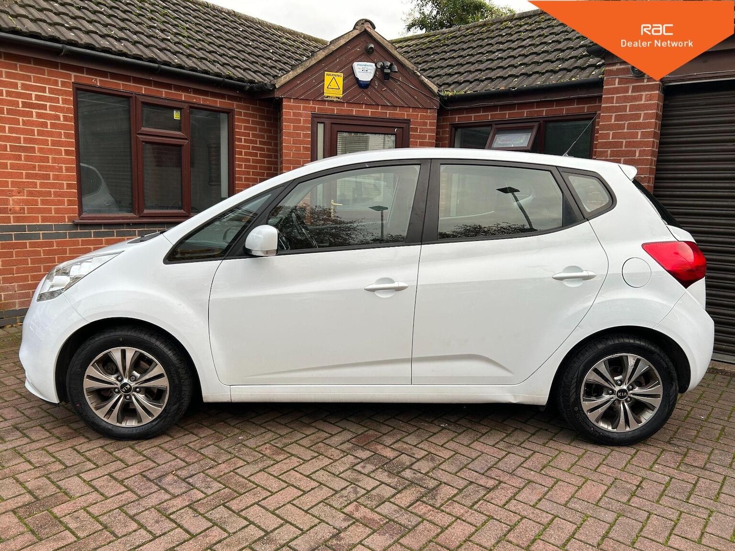 Used Kia Venga 2016 for sale - 76497577: Photo 5