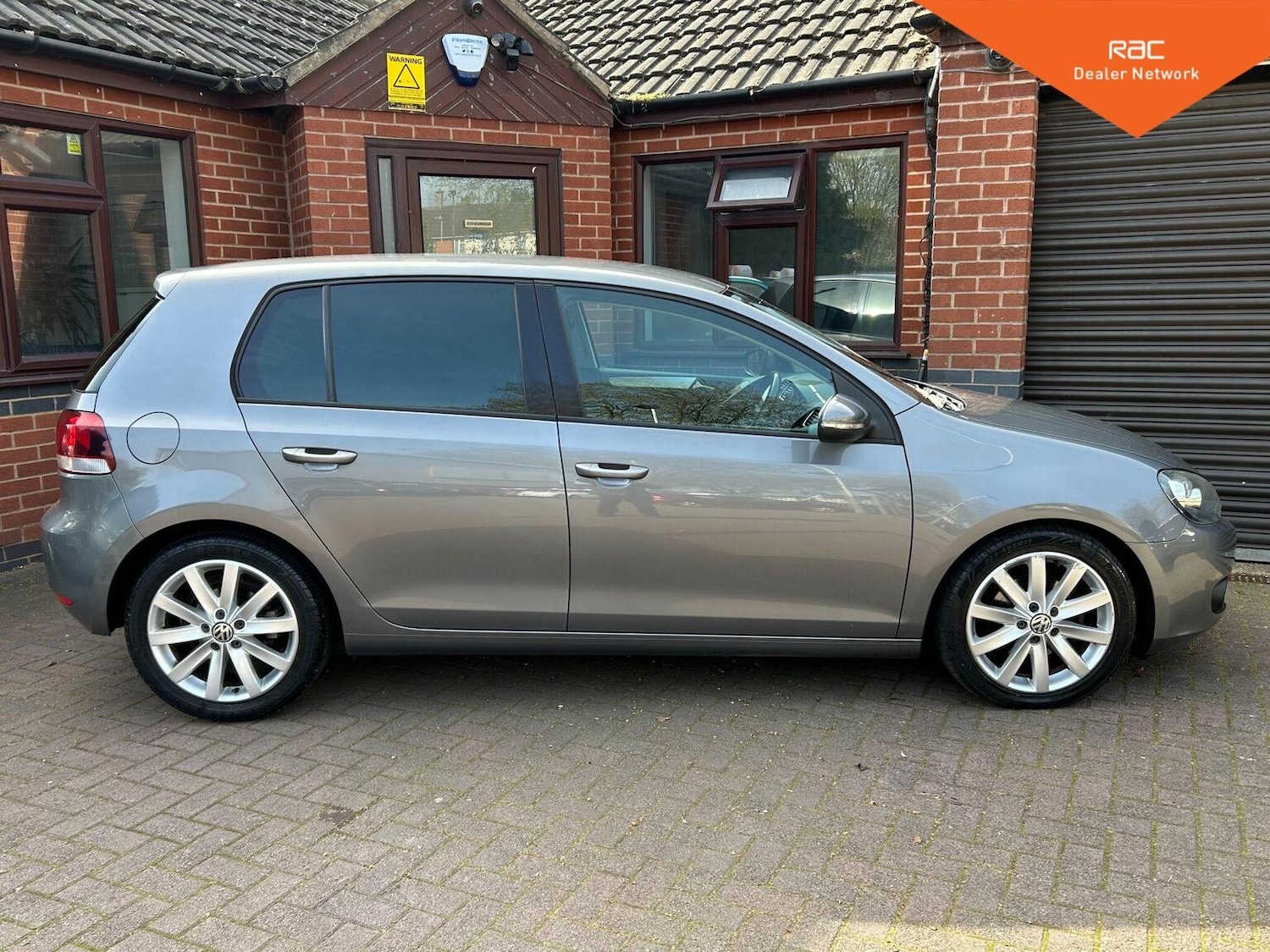 Used Volkswagen Golf 2010 for sale - 78176106: Photo 6