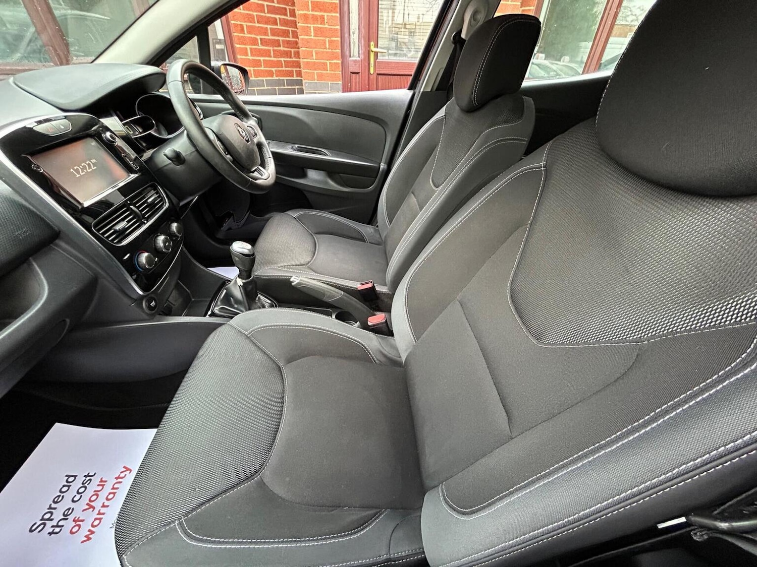 Used Renault Clio 2018 for sale - 76830398: Photo 13