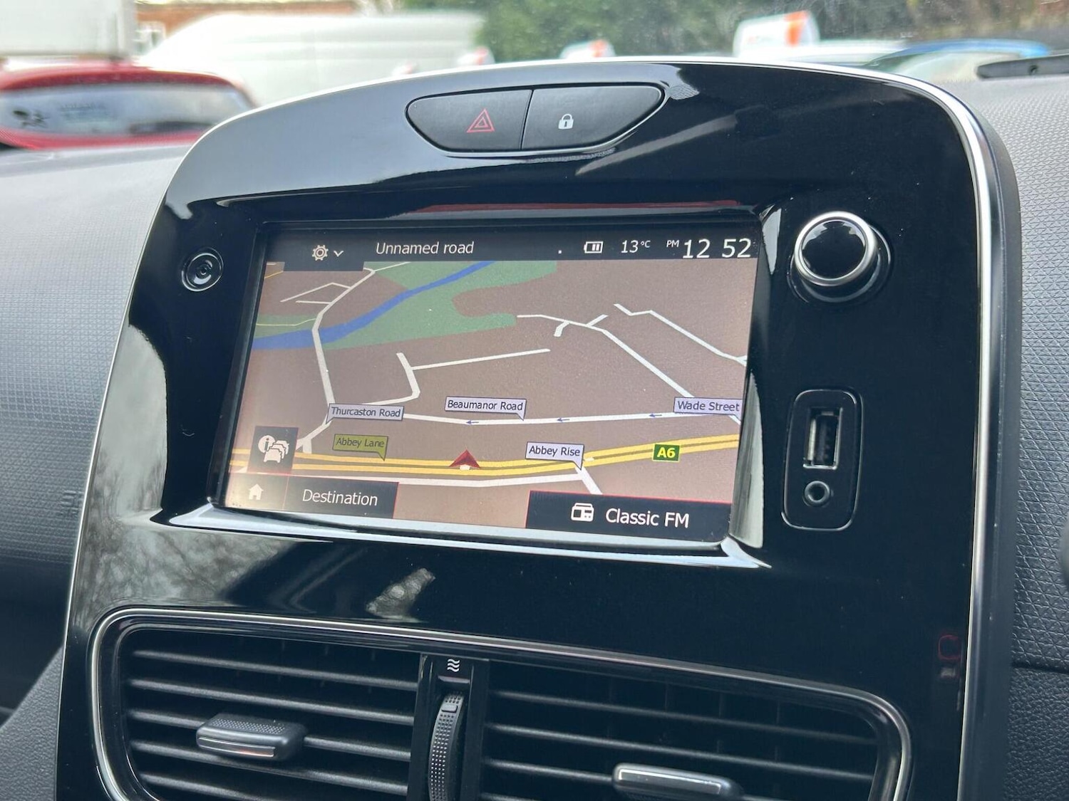 Used Renault Clio 2018 for sale - 76830398: Photo 23