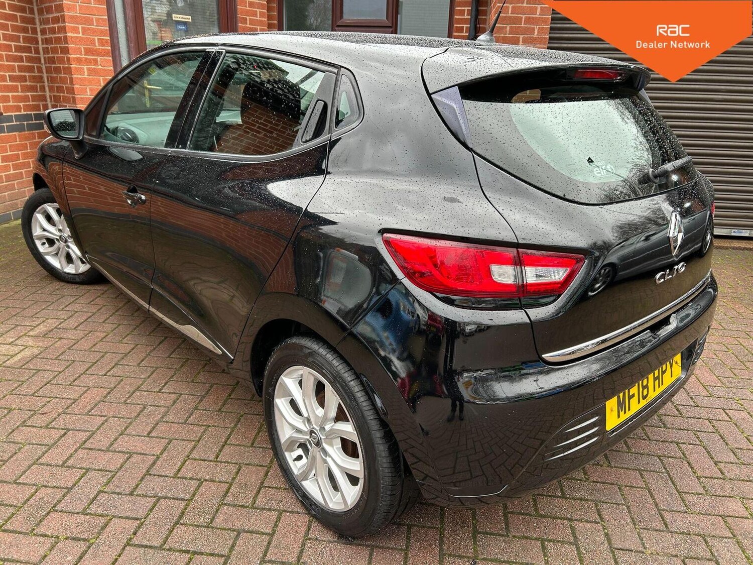 Used Renault Clio 2018 for sale - 76830398: Photo 3