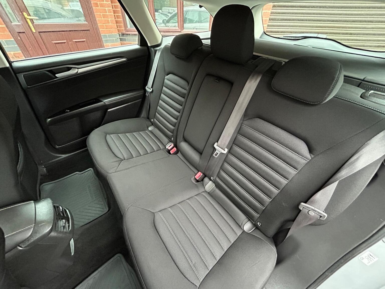 Used Ford Mondeo 2015 for sale - 76497508: Photo 21