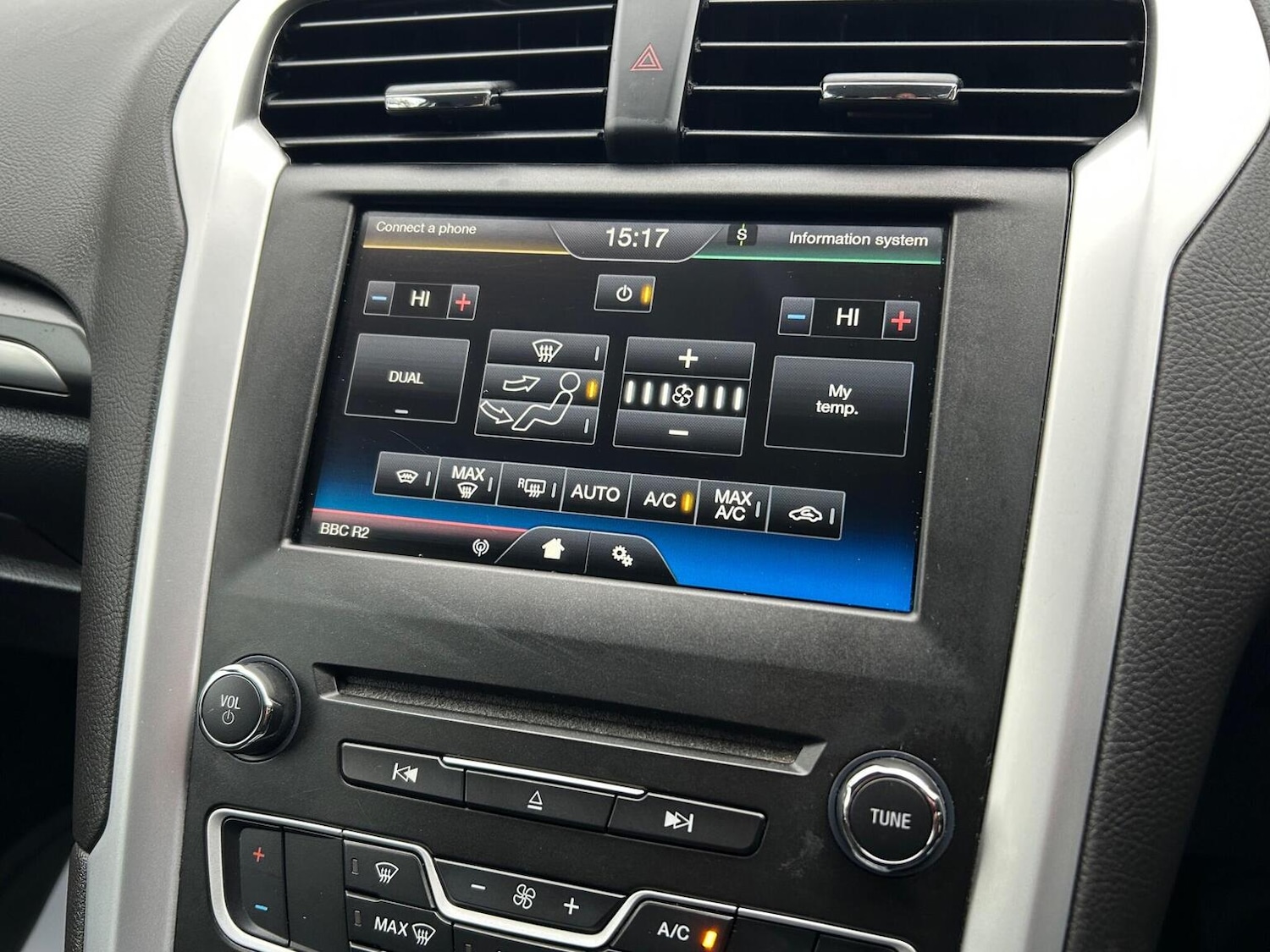 Used Ford Mondeo 2015 for sale - 76497508: Photo 30