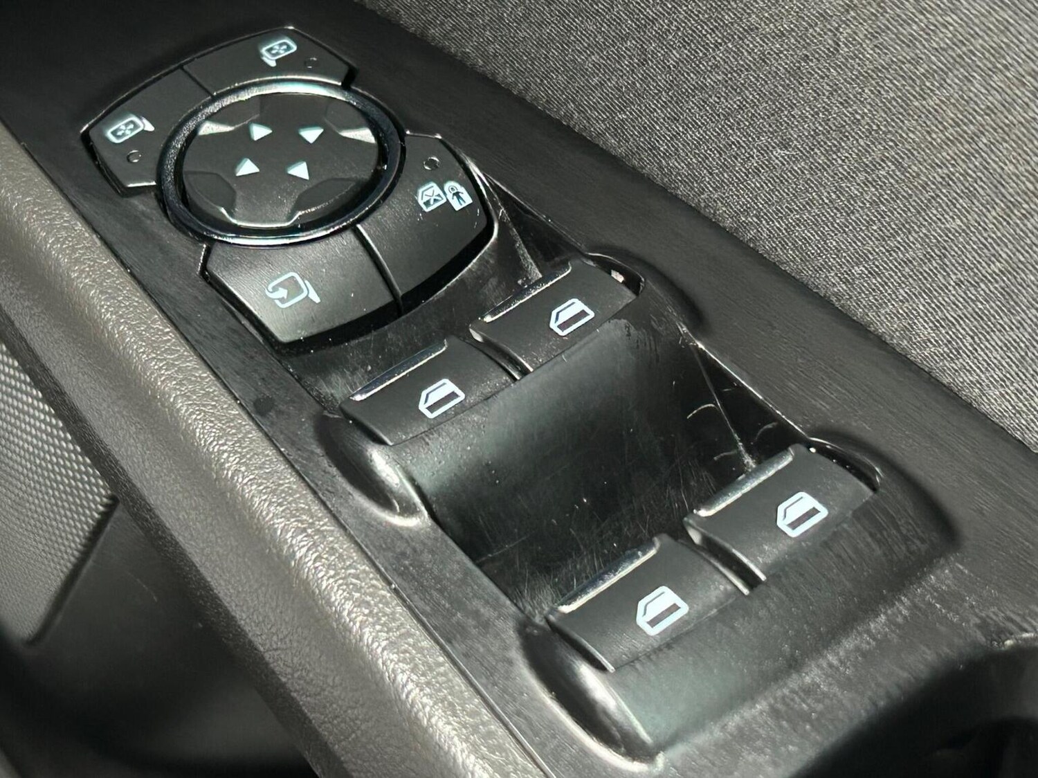 Used Ford Mondeo 2015 for sale - 76497508: Photo 34