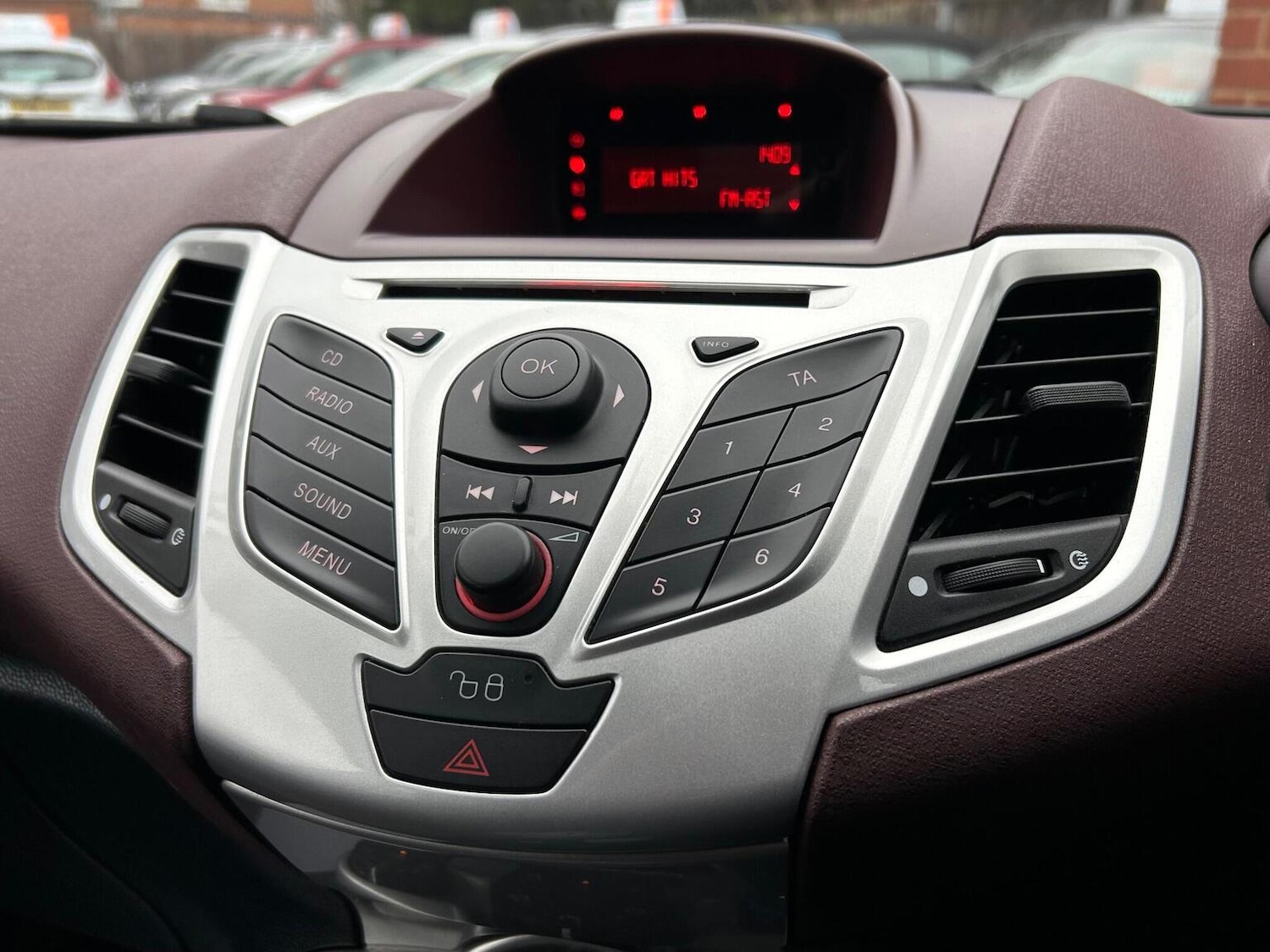 Used Ford Fiesta 2009 for sale - 77350165: Photo 21