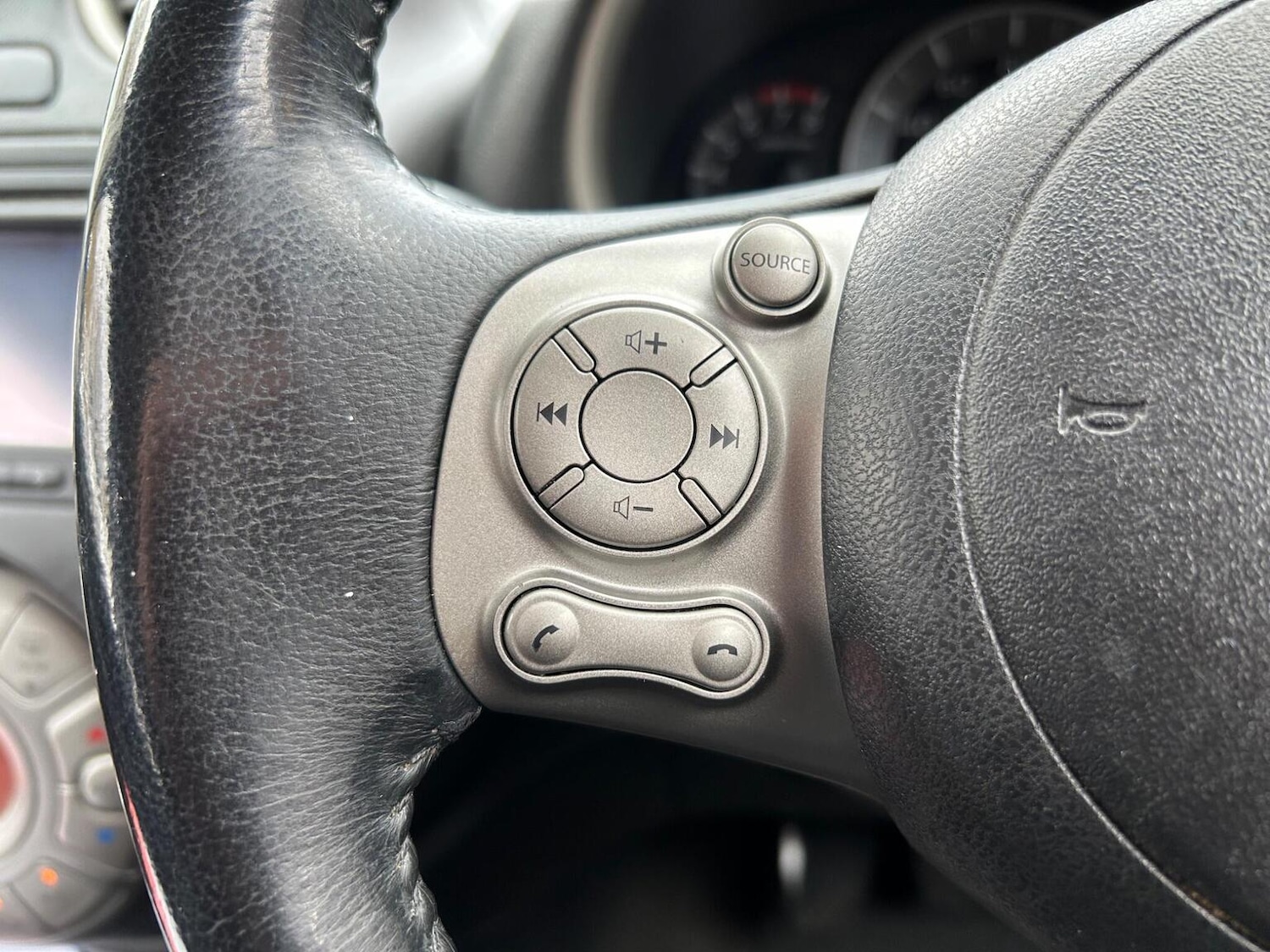 Used Nissan Micra 2011 for sale - 76510815: Photo 25