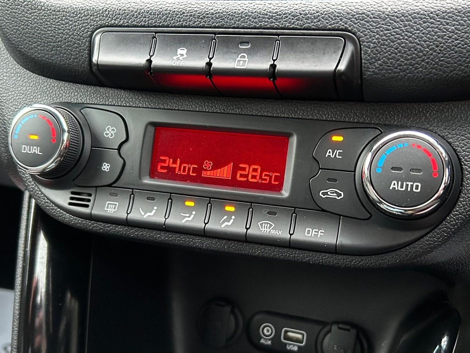 Used Kia Ceed 2018 for sale - 76911003: Photo 25