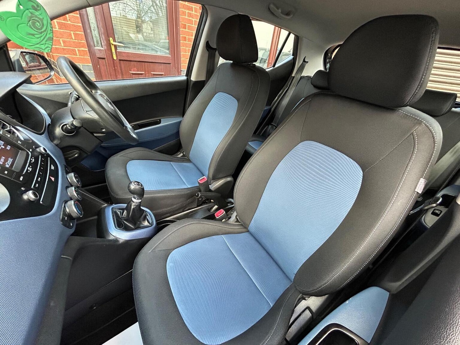 Used Hyundai i10 2015 for sale - 77014785: Photo 13