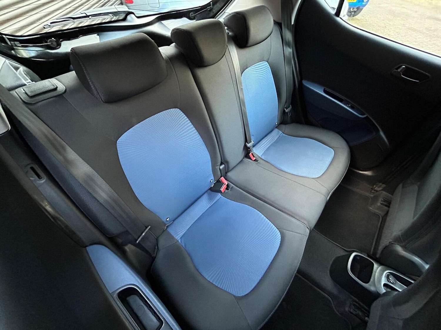 Used Hyundai i10 2015 for sale - 77014785: Photo 18