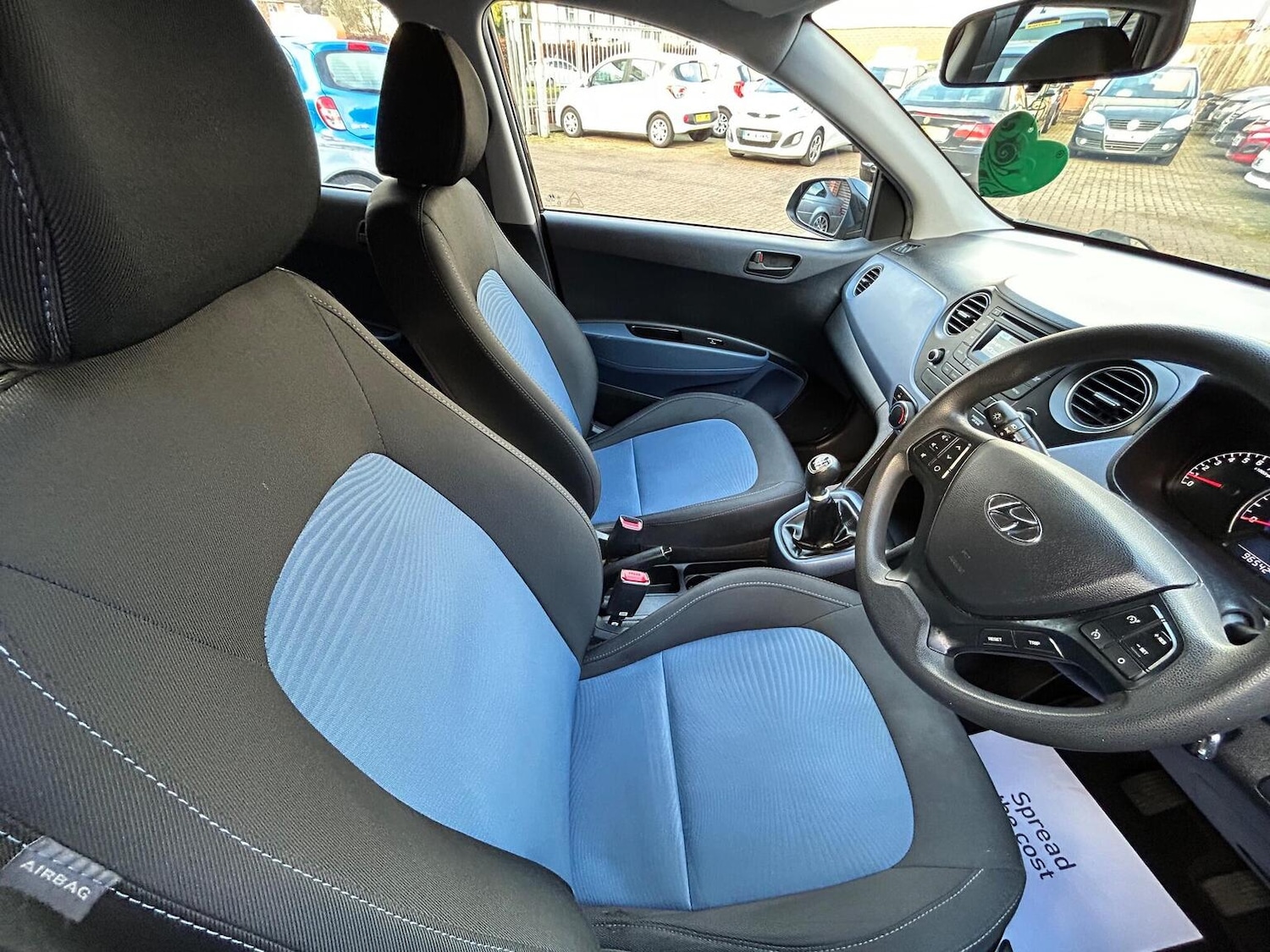 Used Hyundai i10 2015 for sale - 77014785: Photo 8