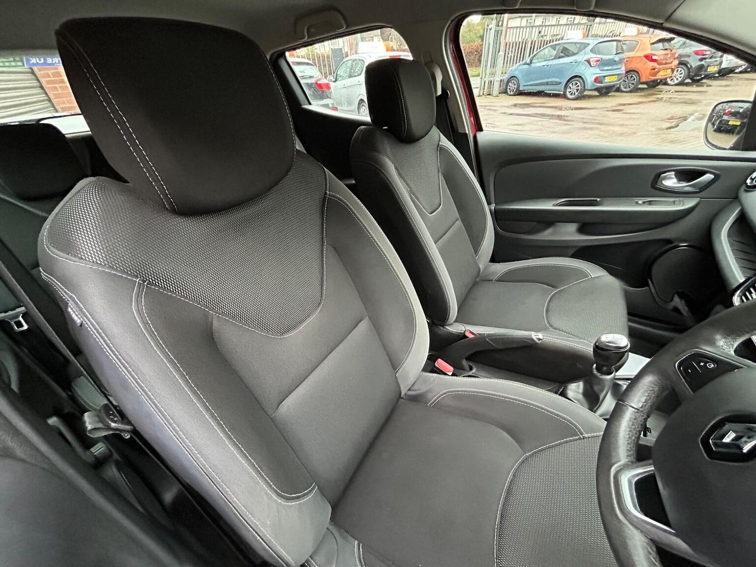 Used Renault Clio 2016 for sale - 77409539: Photo 10