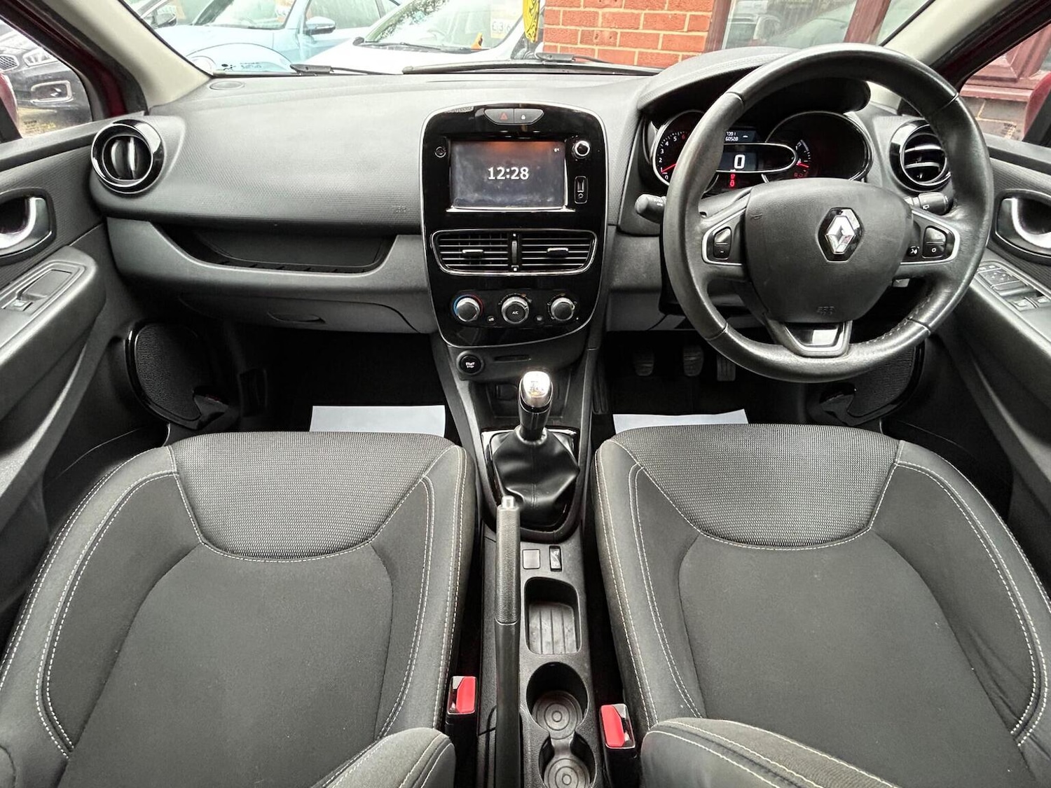 Used Renault Clio 2016 for sale - 77409539: Photo 17