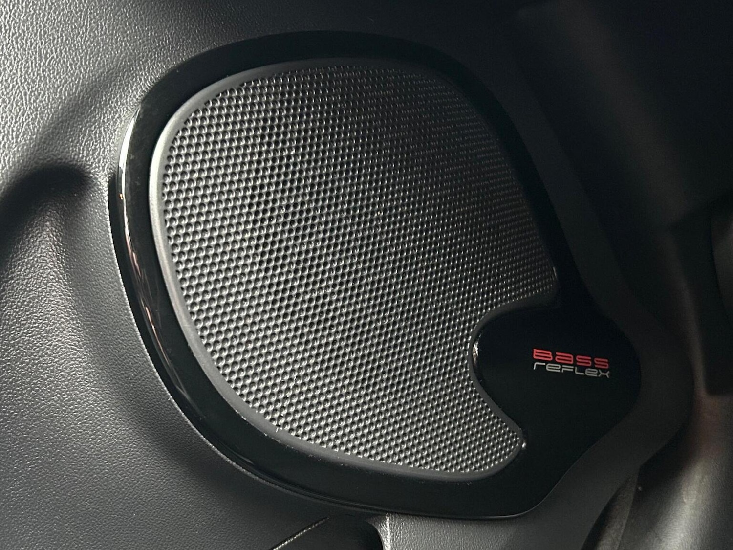 Used Renault Clio 2016 for sale - 77409539: Photo 31